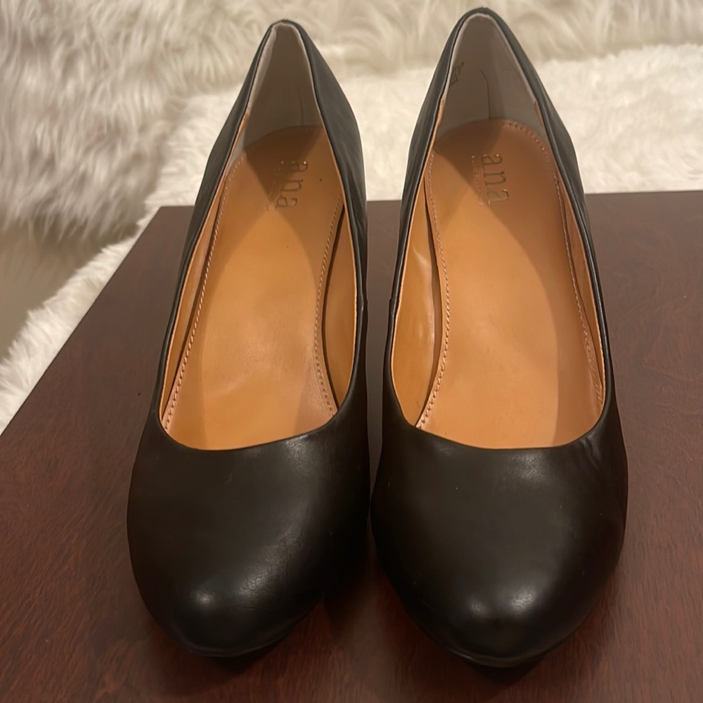 A new approach wedge heel